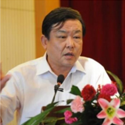　　祝智庭  　　华东师范大学终身教授  　　教育技术学博导，教育信息化系统工程研究中心主任，教育部教育信息化技术标准委员会主任，联合国教科文组织ECNU联系中心副主任。