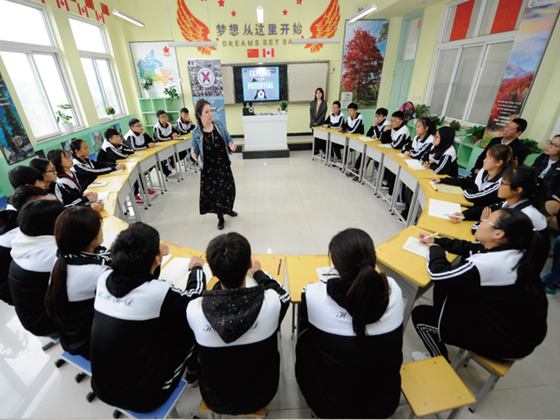 老外称赞鹤壁科达学校中
