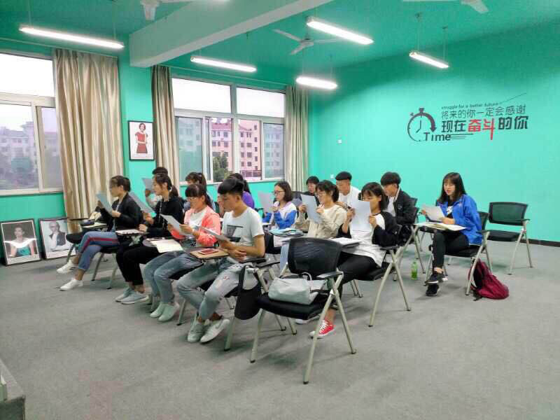 高考播音主持课堂练习