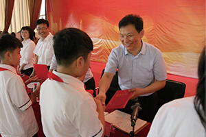 鹤壁科达学校举行2017至2018学年教育工作暨表彰大会